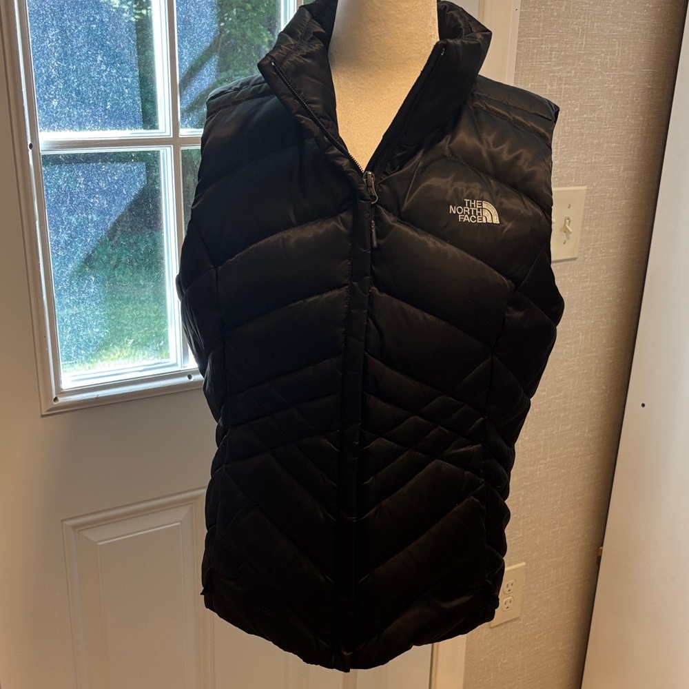 The North Face Black Quilted Puffer Vest - Women's